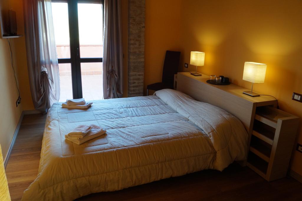 Conte Pietro Room&Breakfast 费拉拉 外观 照片